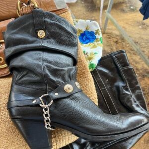 Dingo boots size 10